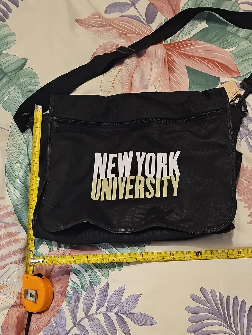 NEW YORK UNIVERSITY Campus Book Or Laptop Bag Messenger Bag
